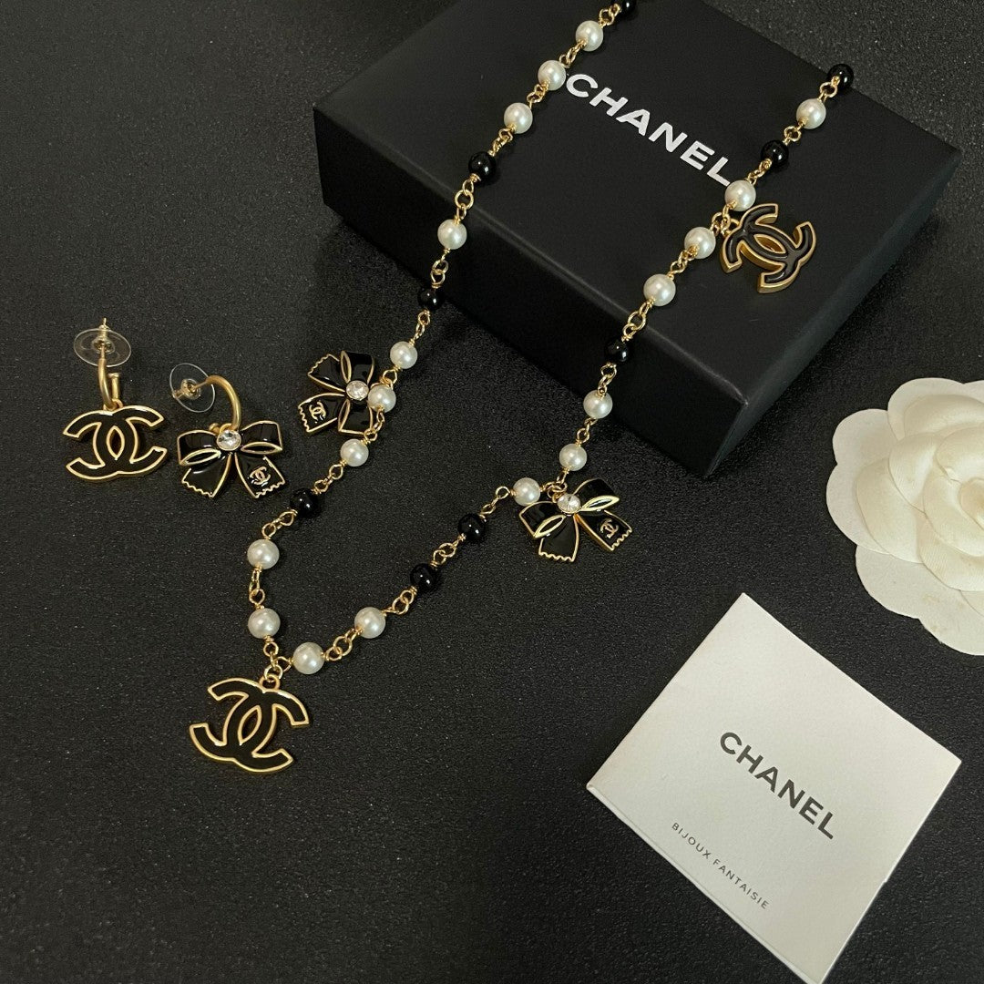 Double-C Emblem Statement Earrings in Polished Metal-Tone – Design 033 side detail