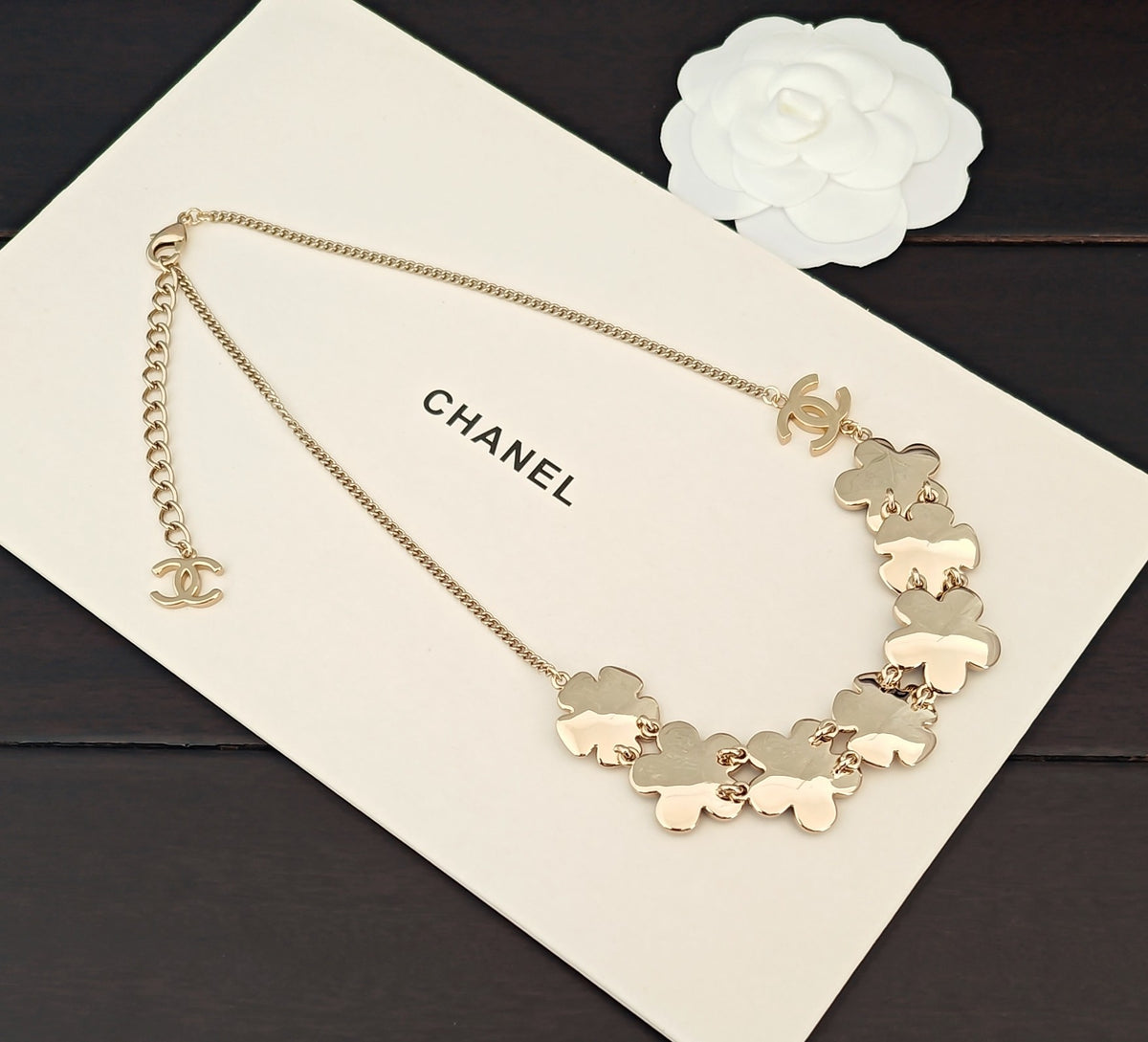 Floral Pendant Necklace in Gold-Tone – Blue Detail side detail