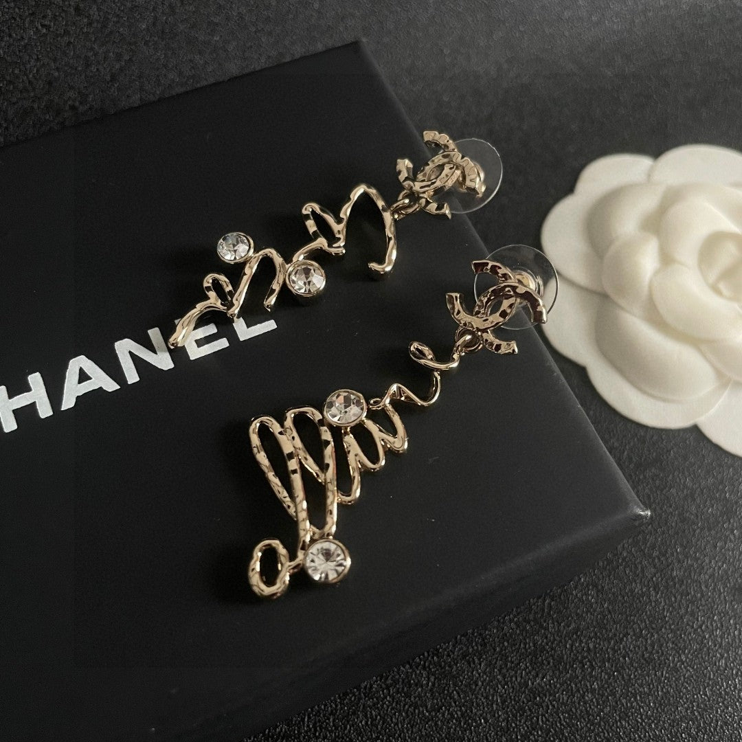 Double-C Emblem Statement Earrings in Polished Metal-Tone – Design 070 side detail