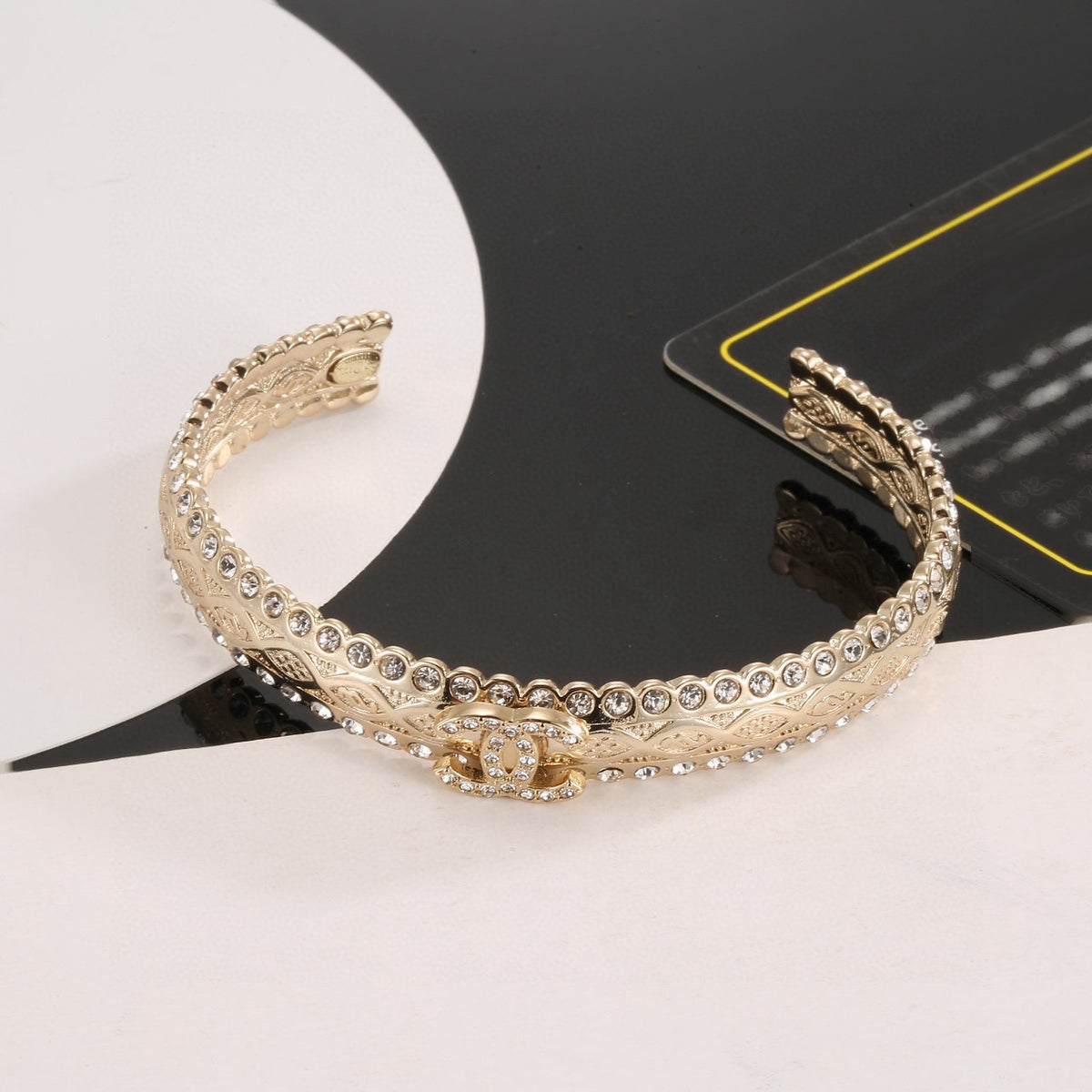 Pearl Bangle in Polished Metal-Tone – Pearl Detail – Design 003 main product view