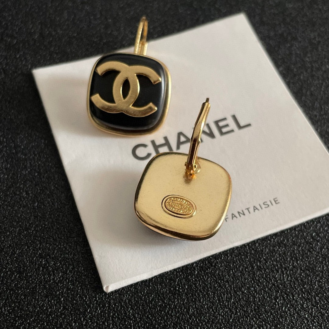 Double-C Emblem Statement Earrings in Polished Metal-Tone – Design 045 close-up detail