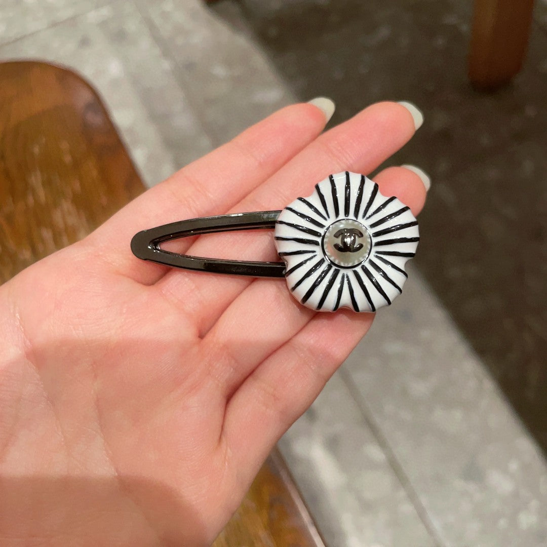 Camellia Hair Clip – Camellia Detail – Design 003 detail view