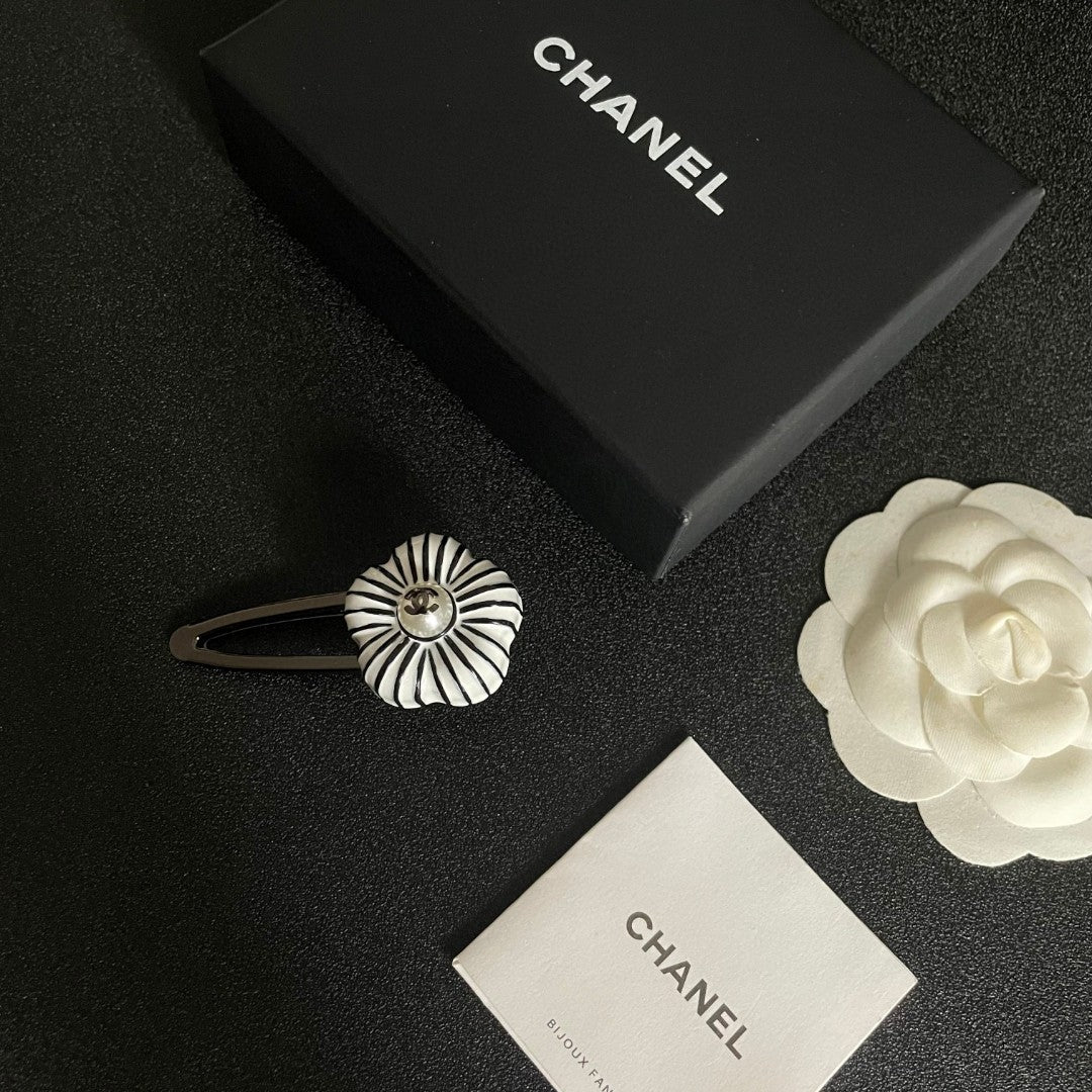 Camellia Hair Clip – Camellia Detail – Design 003 close-up detail