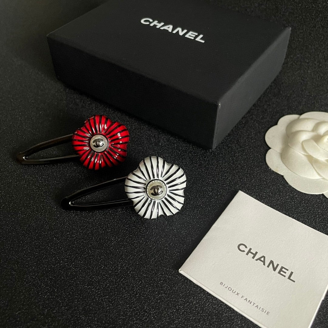 Camellia Hair Clip – Camellia Detail – Design 003 side detail