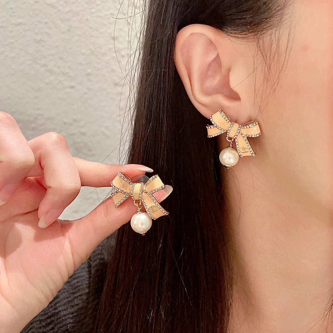 Double-C Emblem Statement Earrings in Polished Metal-Tone – Design 039 main product view