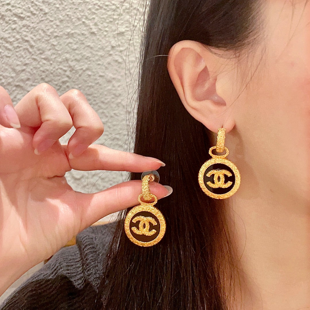 Double-C Emblem Stud Earrings in Polished Metal-Tone – Design 242 main product view