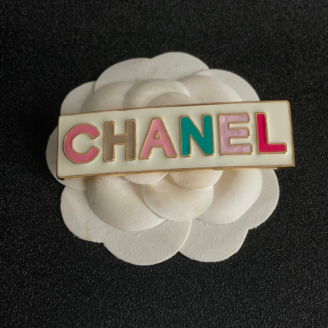 Letter Hair Clip – Design 003 front product view