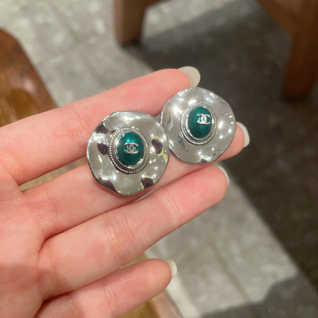 Double-C Emblem Stud Earrings in Polished Metal-Tone – Design 239 side detail