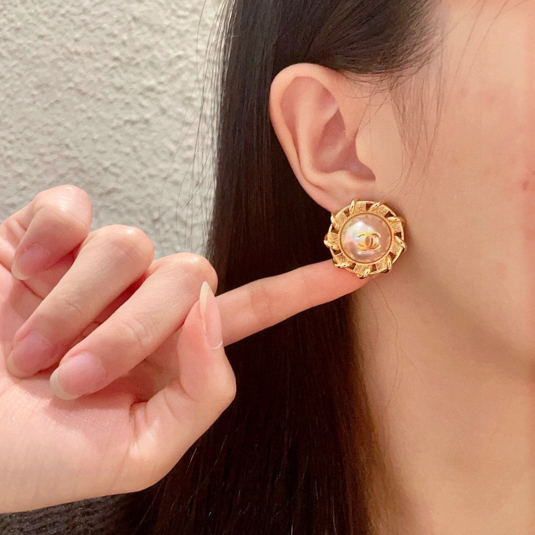 Double-C Emblem Stud Earrings in Polished Metal-Tone – Design 226 front product view