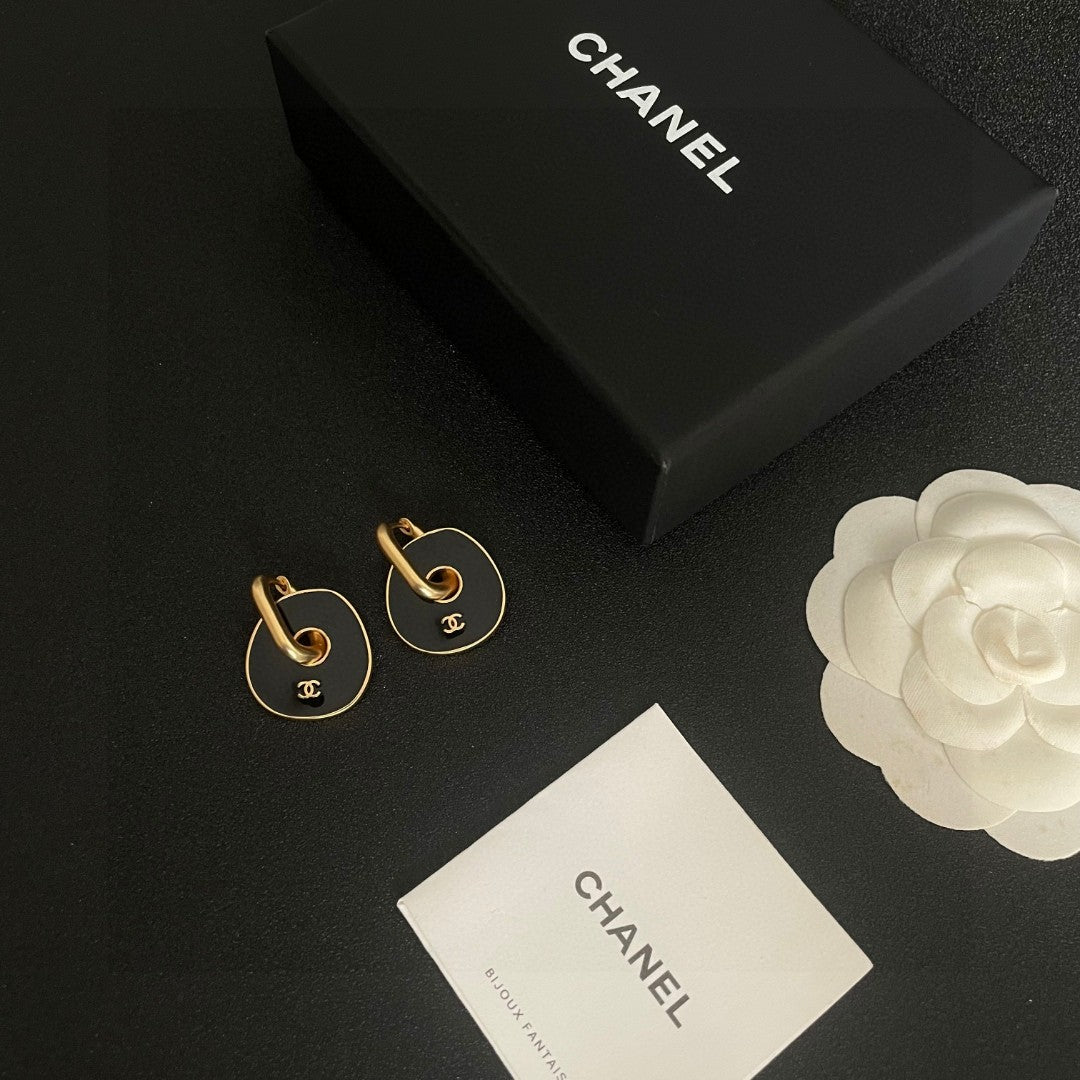 Double-C Emblem Statement Earrings in Polished Metal-Tone – Design 019 close-up detail