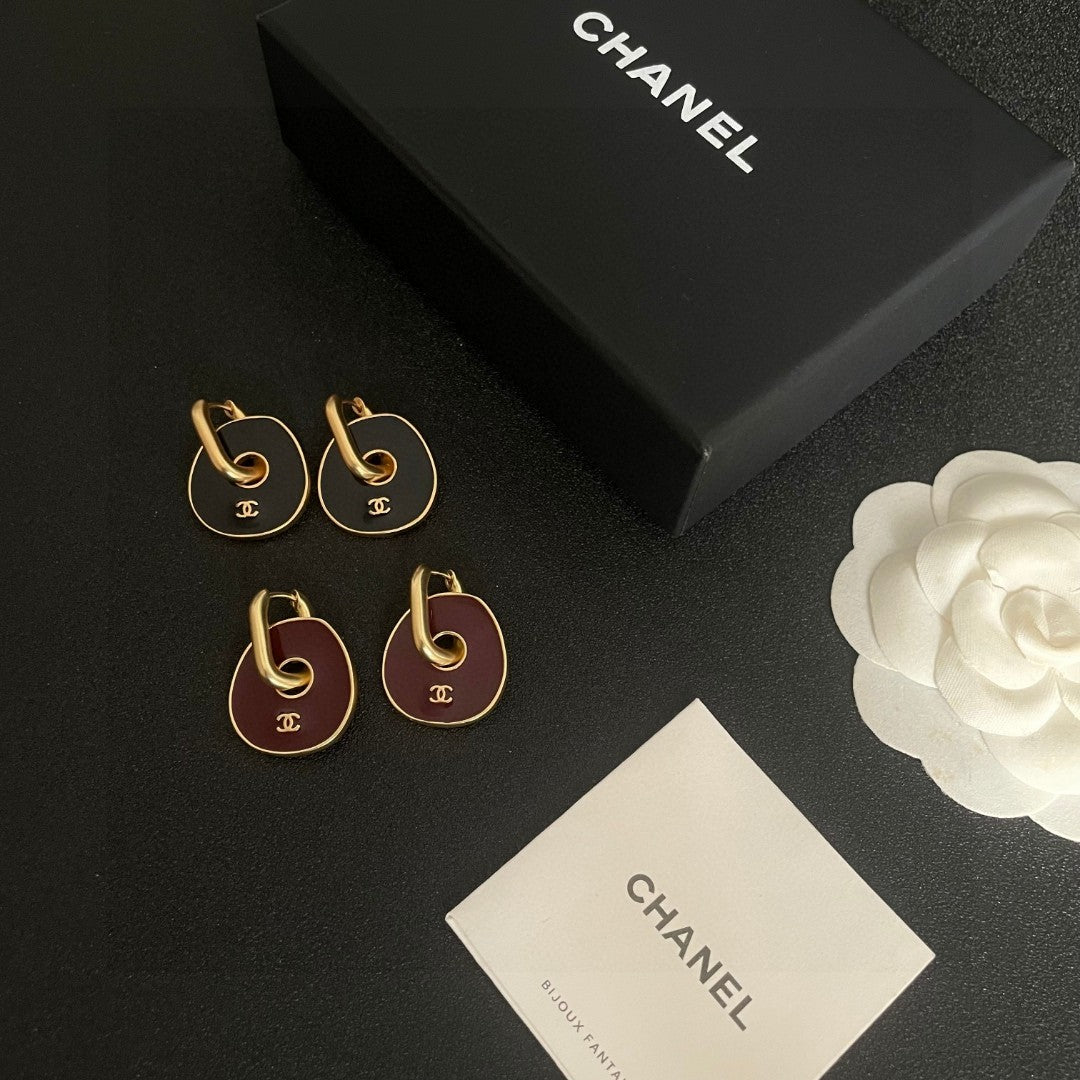 Double-C Emblem Statement Earrings in Polished Metal-Tone – Design 019 side detail