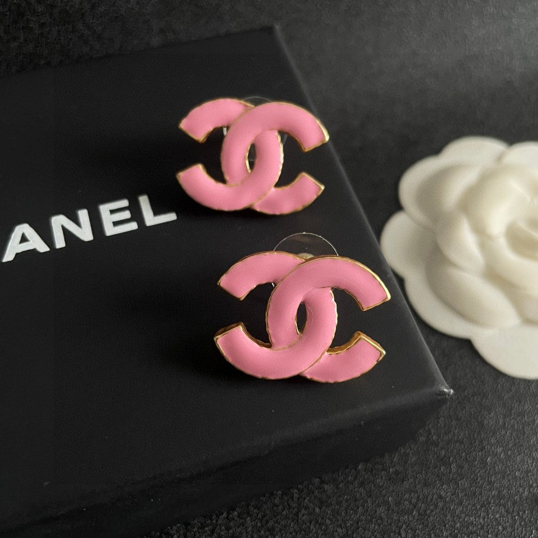 Double-C Emblem Stud Earrings in Polished Metal-Tone – Design 151 detail view