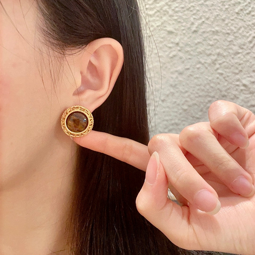 Double-C Emblem Stud Earrings in Polished Metal-Tone – Design 149 front product view