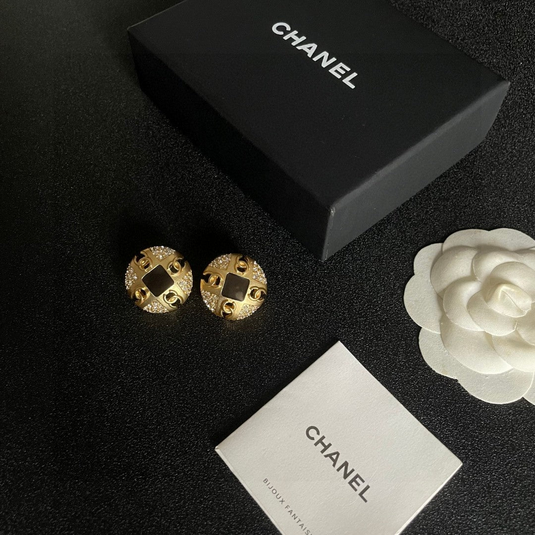 Double-C Emblem Crystal-Accent Stud Earrings – Design 016 close-up detail