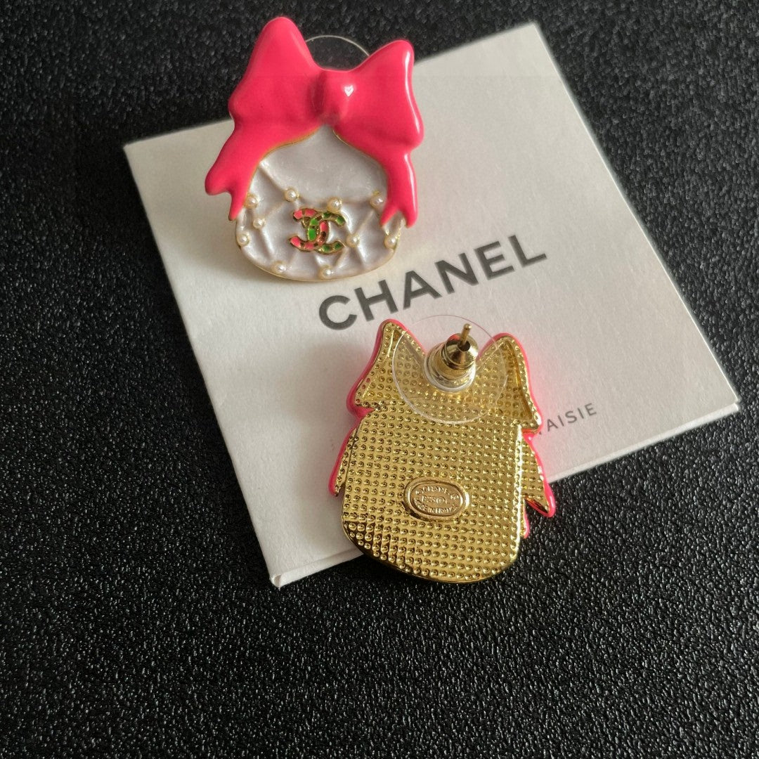 Double-C Emblem Stud Earrings in Polished Metal-Tone – Design 145 main product view