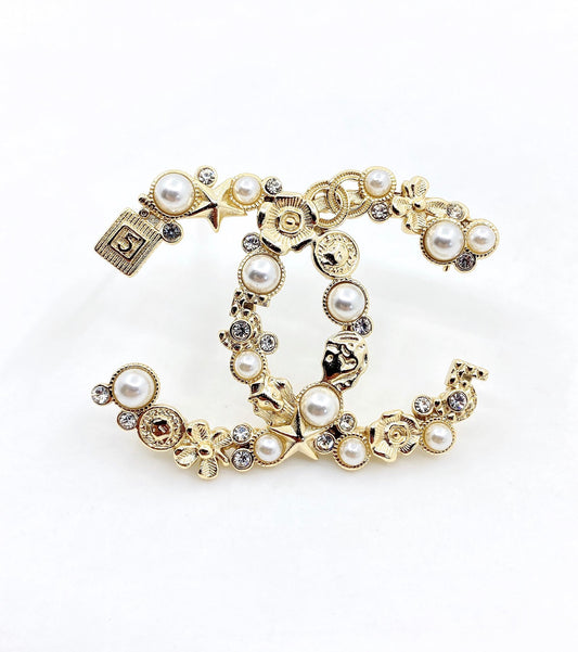 Signature Emblem Brooch in Gold-Tone – Design 014 main product view