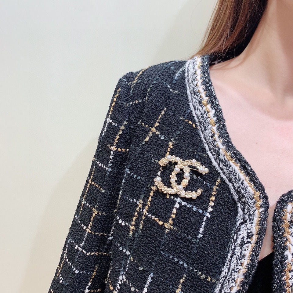 Signature Emblem Brooch in Gold-Tone – Design 010 front product view