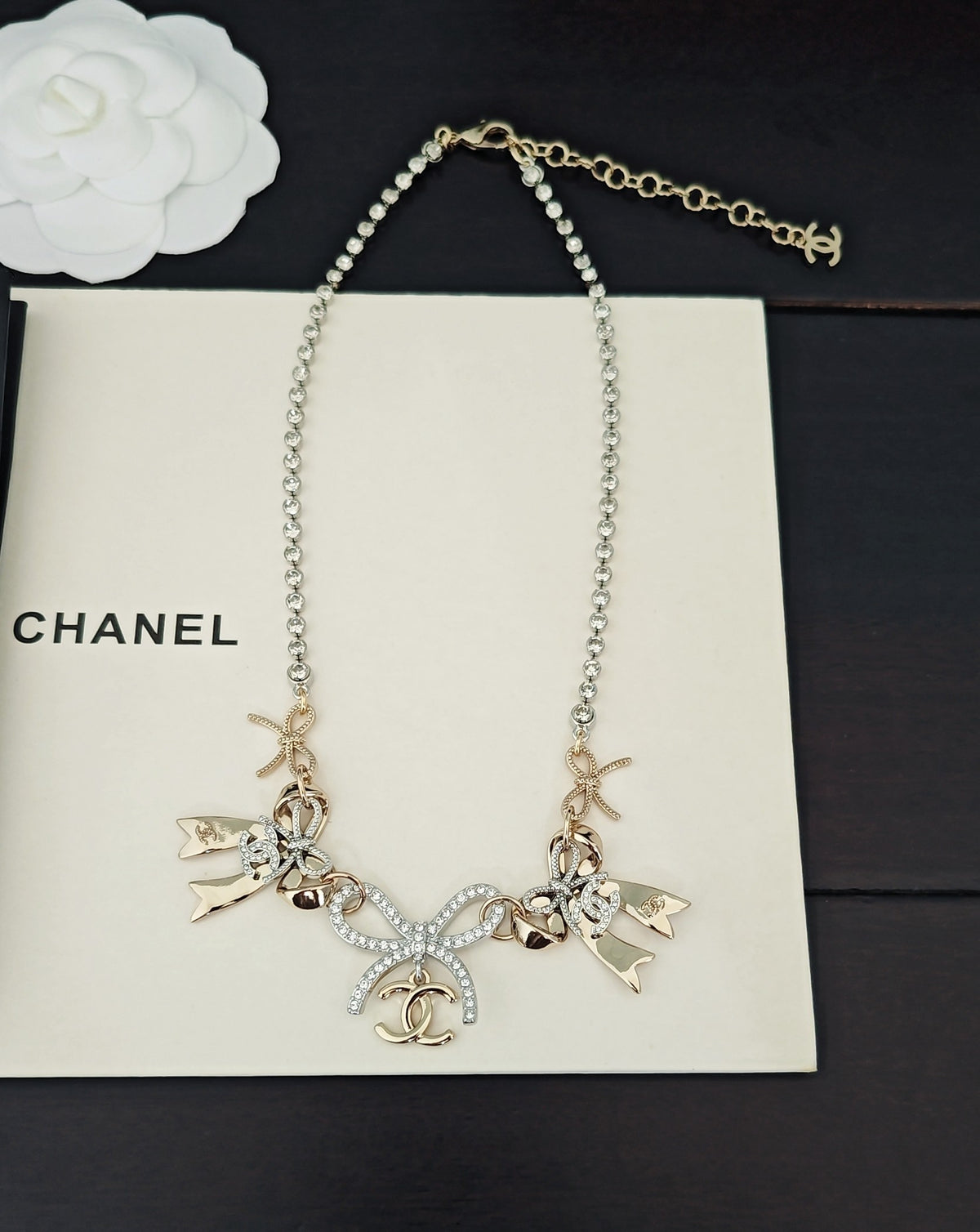Bow Pendant Necklace in Gold-Tone – Design 001 close-up detail