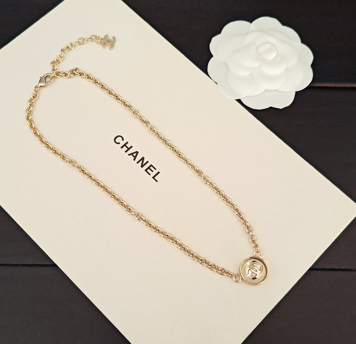 Round Pendant Necklace in Gold-Tone close-up detail