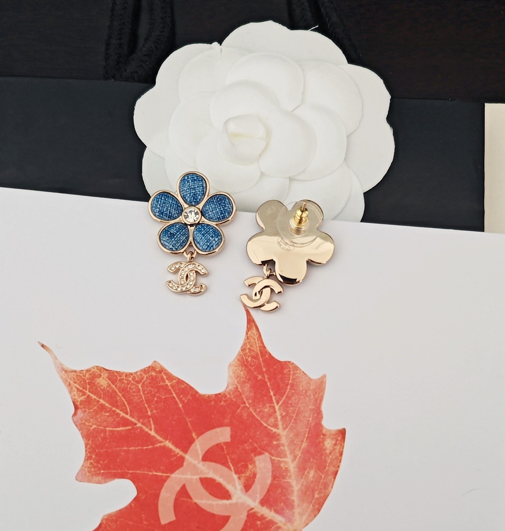 Floral Statement Earrings in Gold-Tone – Blue Detail – Design 002 detail view