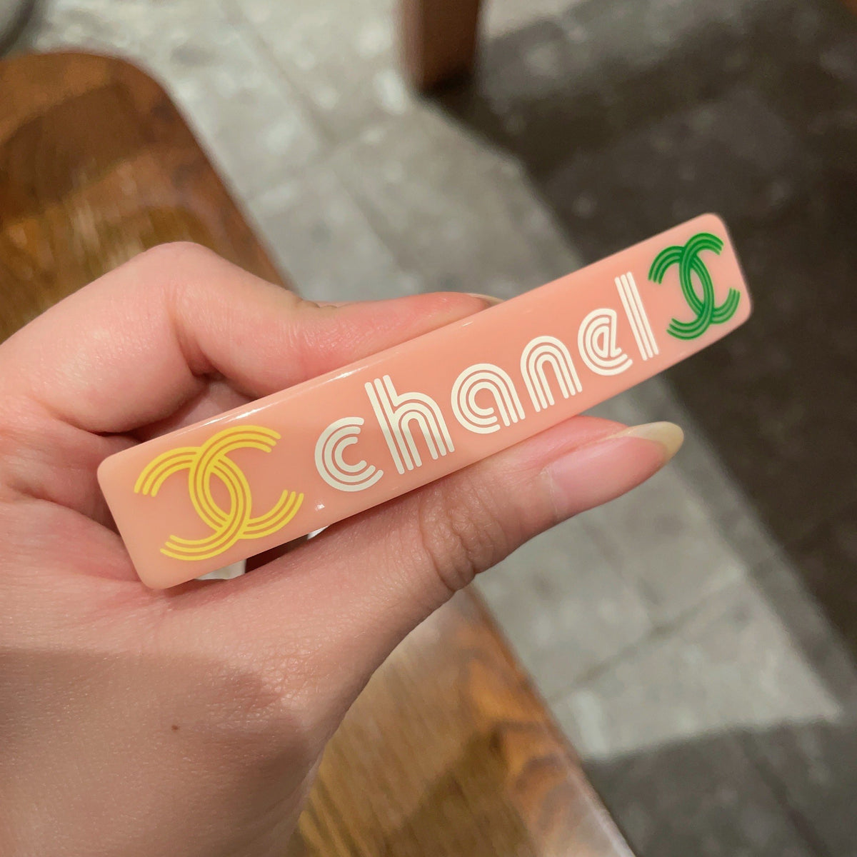 Double-C Emblem Hair Clip – Design 035 detail view