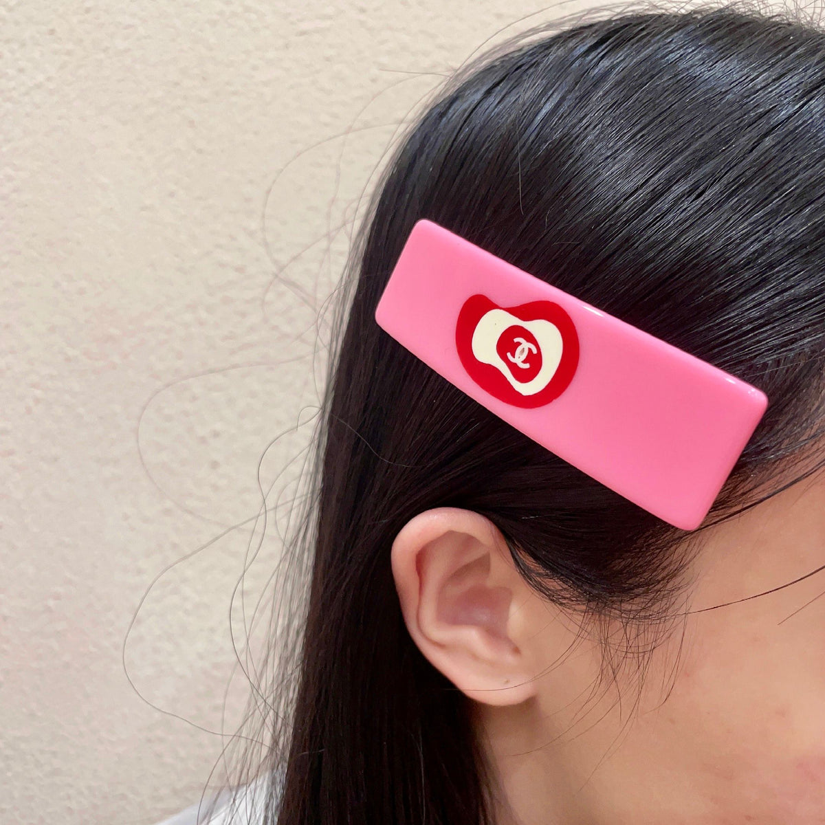 Double-C Emblem Hair Clip – Design 038 front product view
