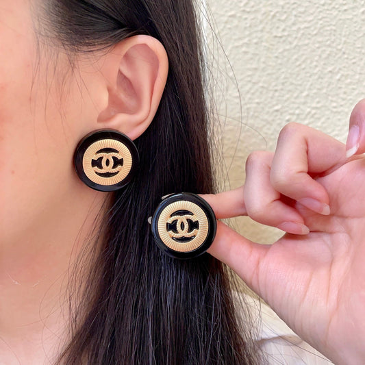 Double-C Emblem Stud Earrings in Polished Metal-Tone – Design 053 main product view
