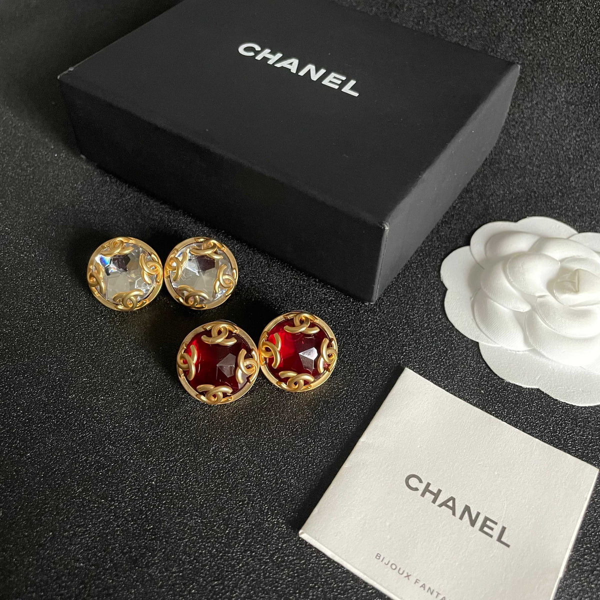 Double-C Emblem Stud Earrings in Polished Metal-Tone – Design 167 side detail