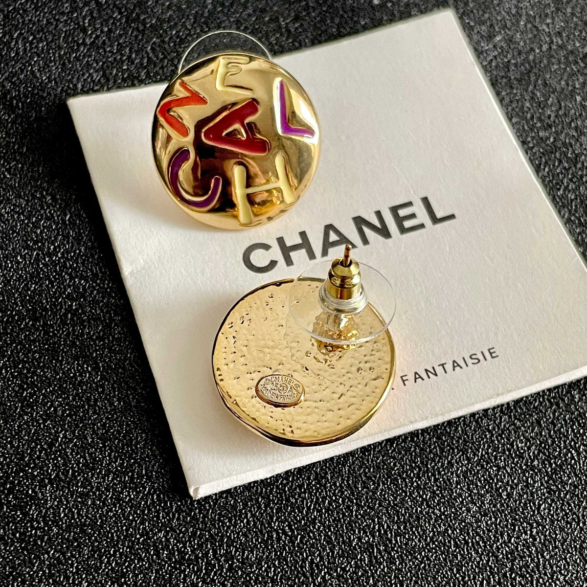 Double-C Emblem Stud Earrings in Polished Metal-Tone – Design 245 main product view