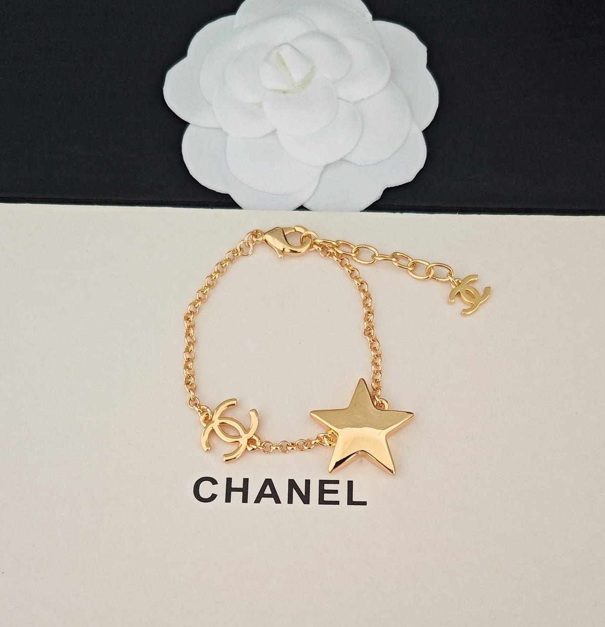 Signature Emblem Bracelet in Gold-Tone – Design 015 detail view