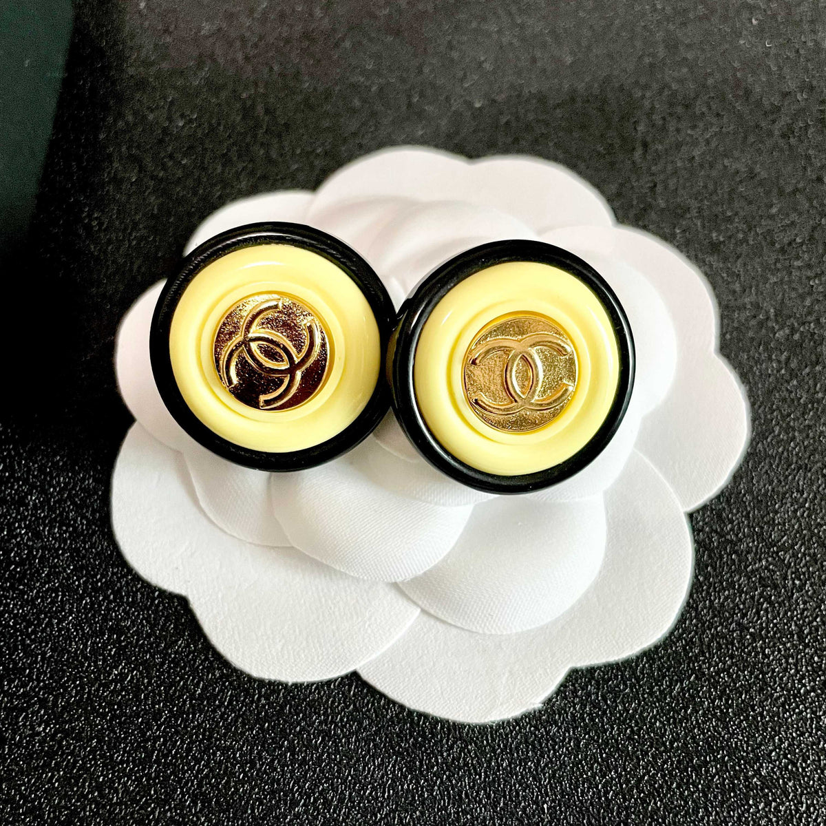 Double-C Emblem Stud Earrings in Polished Metal-Tone – Design 251 front product view