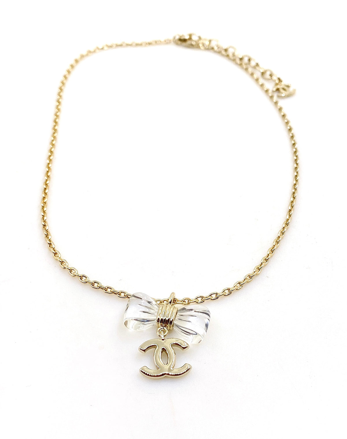 Bow Pendant Necklace in Gold-Tone – Design 009 side detail