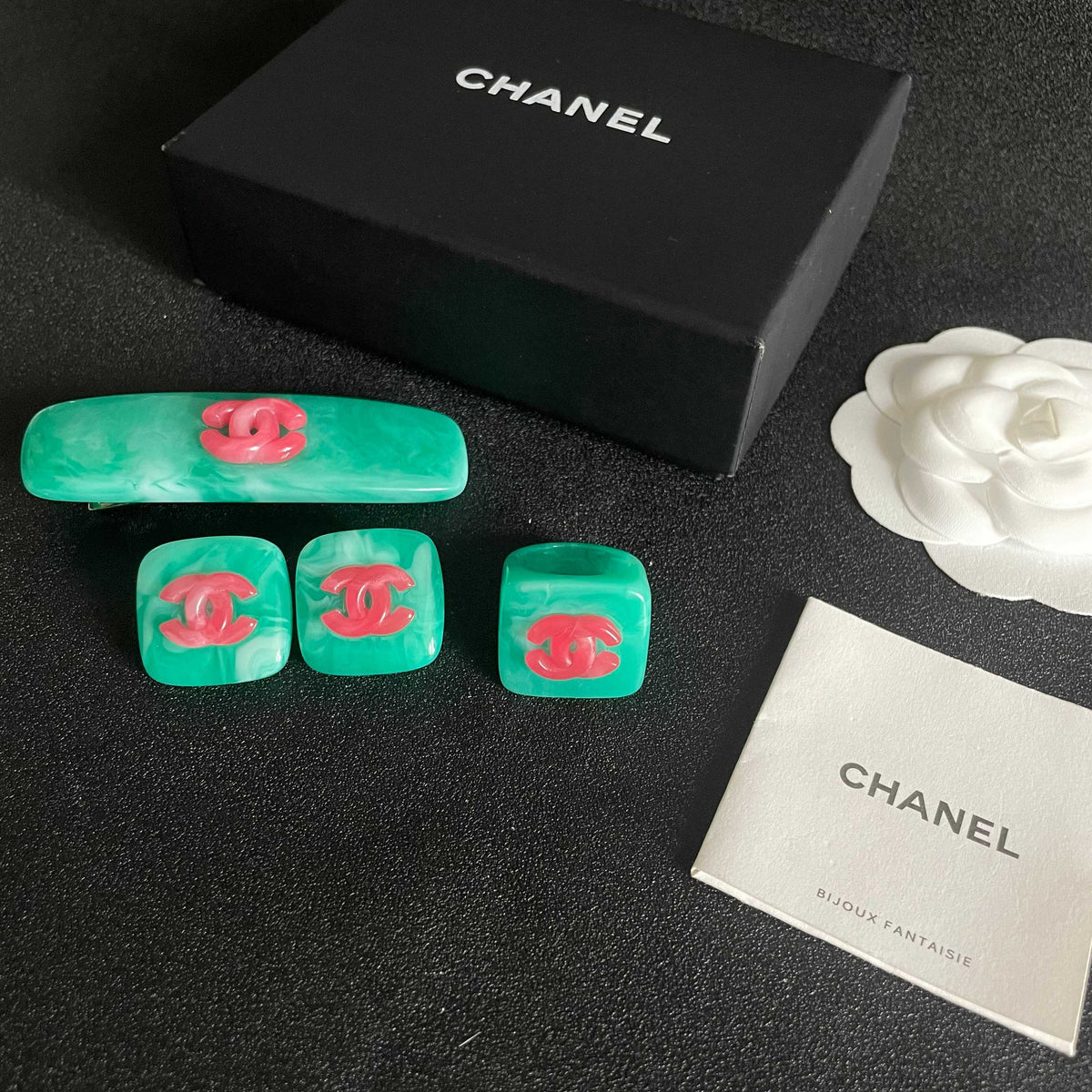 Double-C Emblem Stud Earrings in Polished Metal-Tone – Design 319 side detail