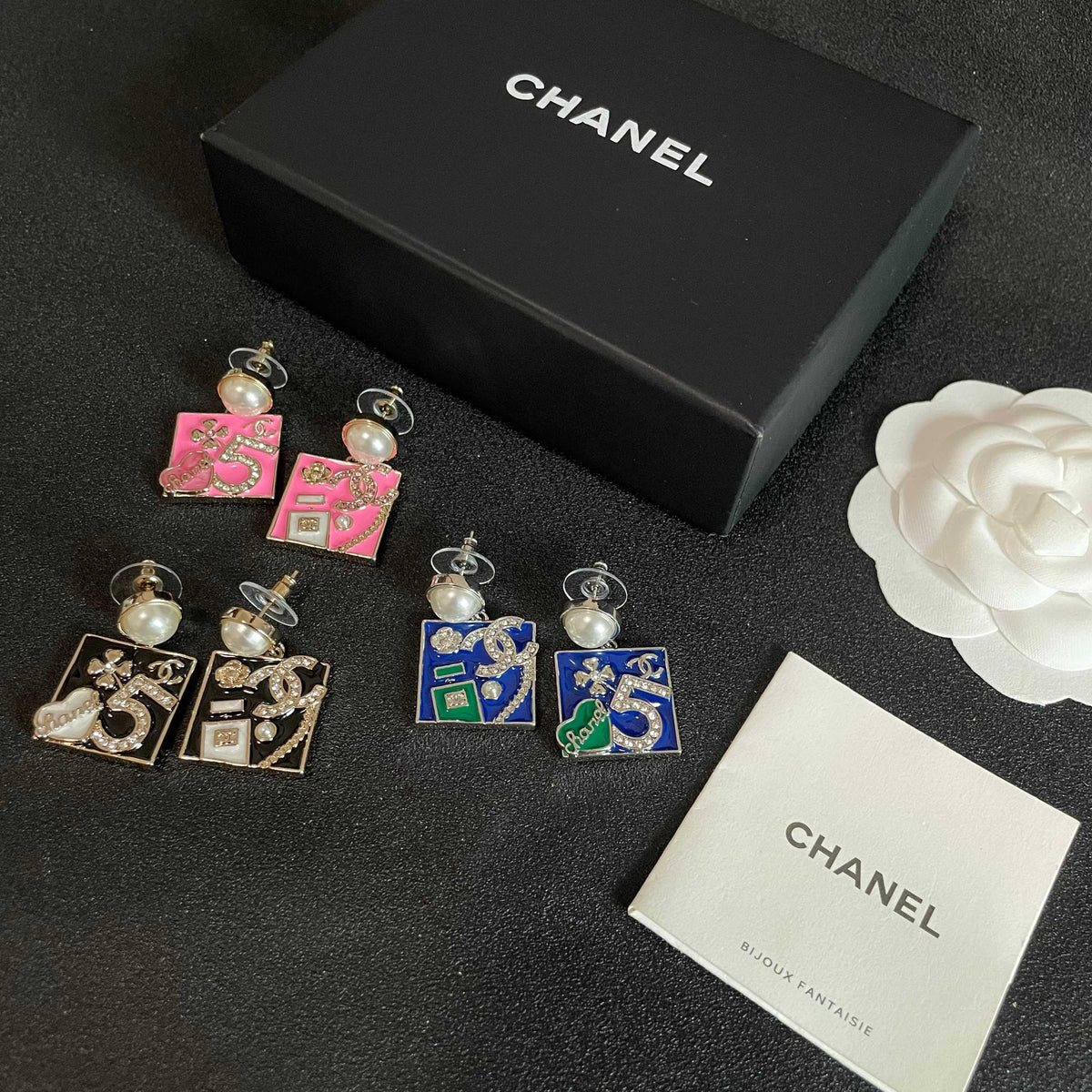 Double-C Emblem Statement Earrings in Polished Metal-Tone – Design 054 close-up detail