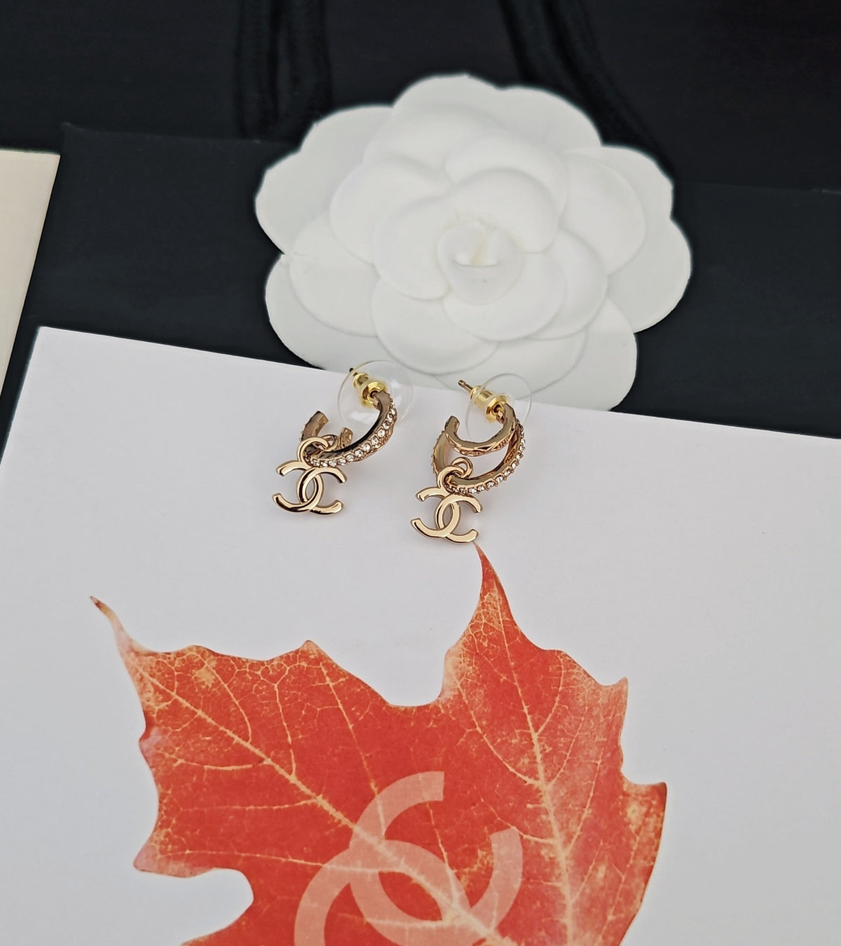 Signature Emblem Jewelry Accessory in Gold-Tone – Design 006 close-up detail