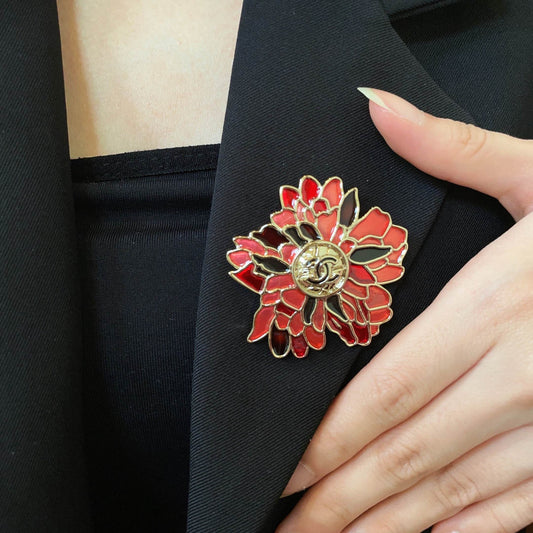 Signature Emblem Brooch in Polished Metal-Tone – Design 055 main product view