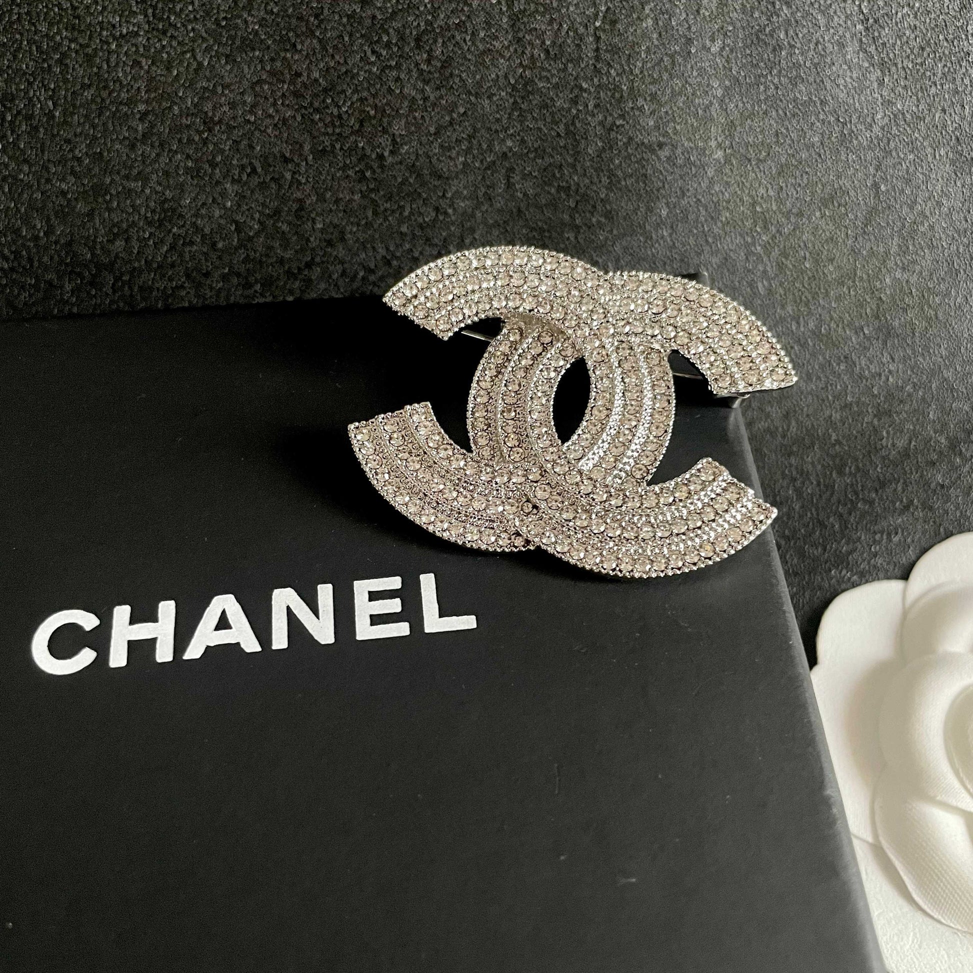 Signature Emblem Brooch in Polished Metal-Tone – Design 053 detail view