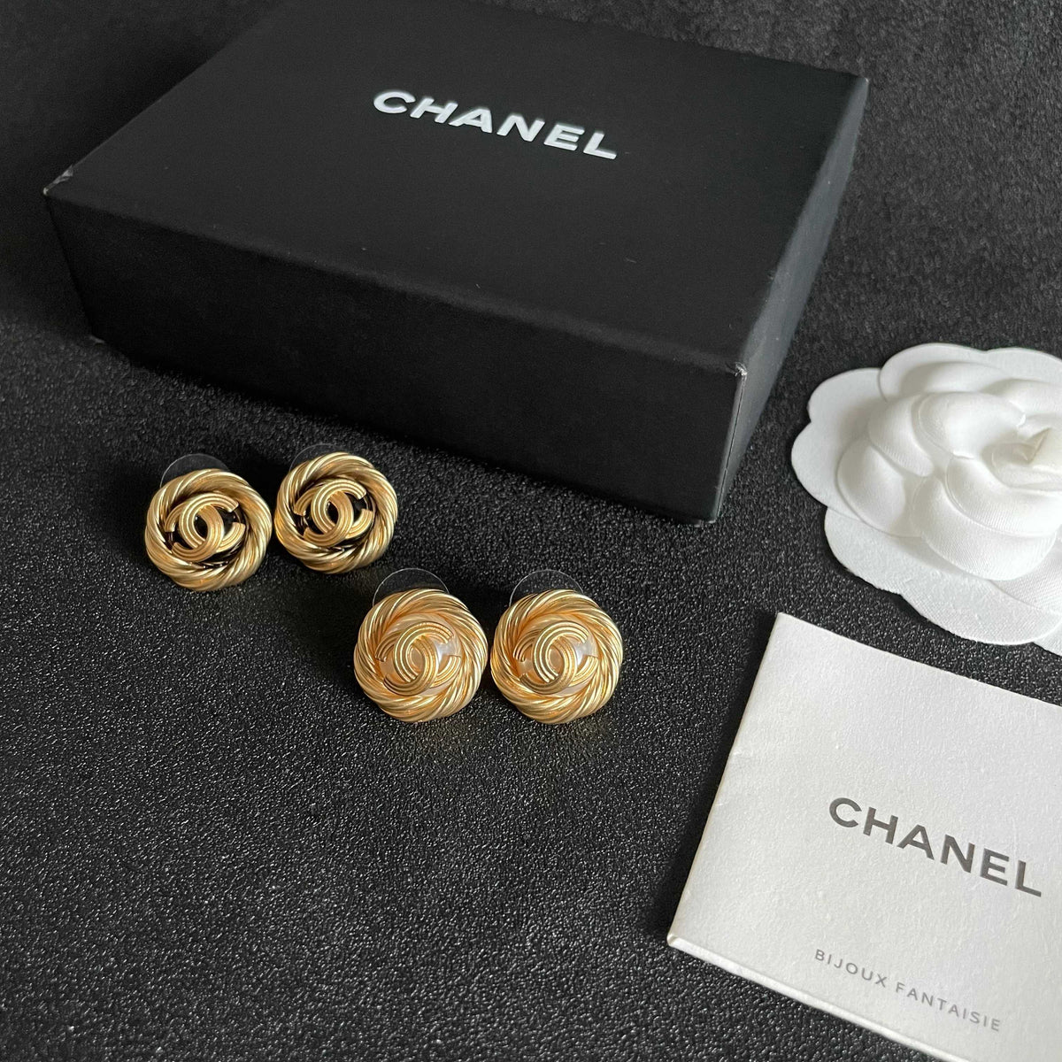Double-C Emblem Stud Earrings in Polished Metal-Tone – Design 303 side detail