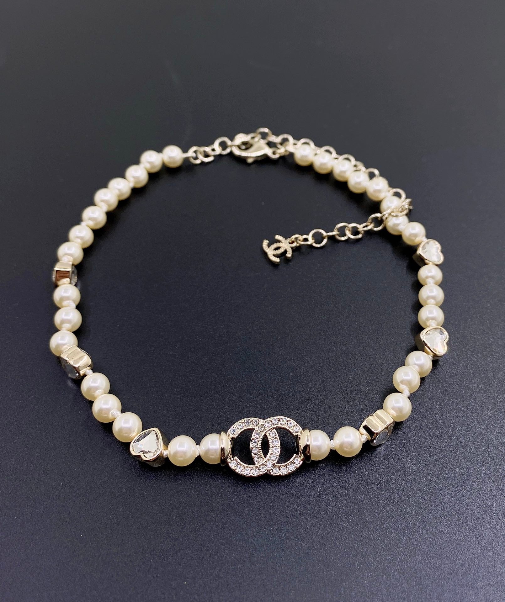 Heart Pearl-Detail Pendant Necklace – Pearl Detail – Design 006 main product view