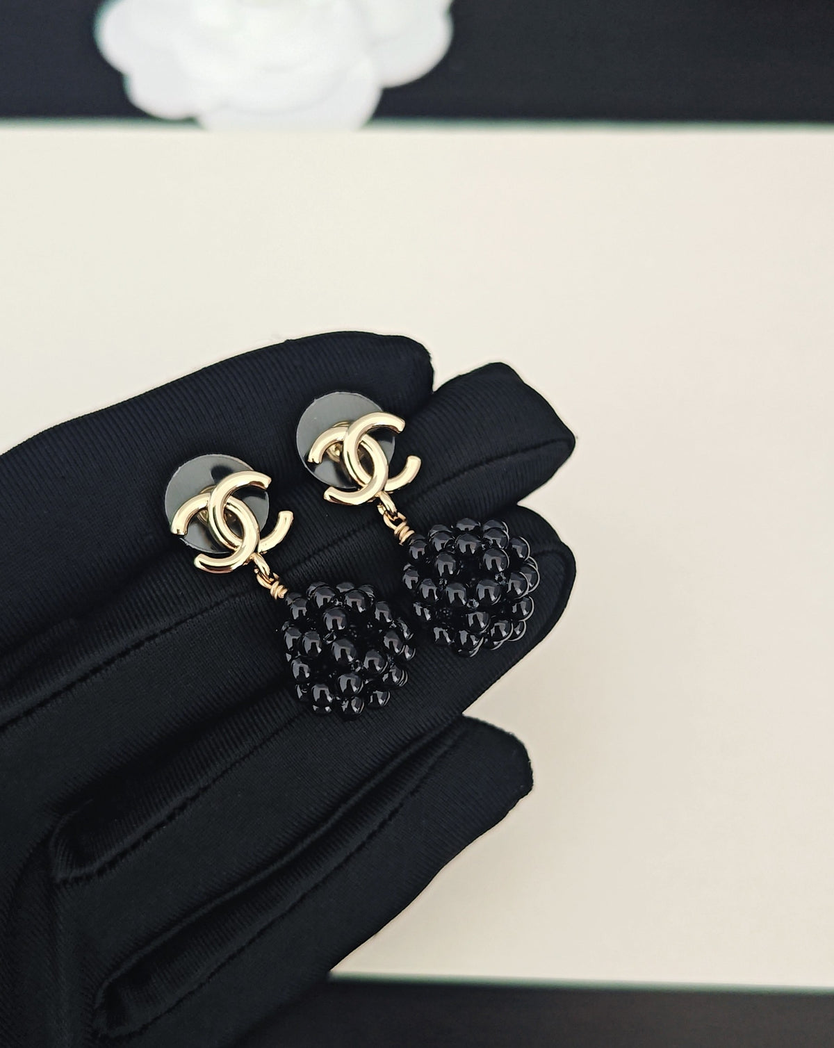 Pearl Pearl-Detail Statement Earrings – Pearl Detail – Design 014 main product view