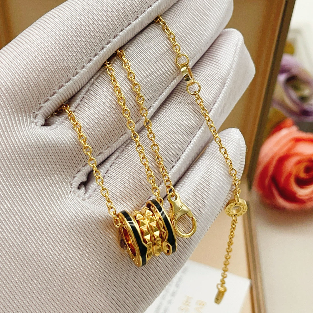 Geometric Emblem Pendant Necklace in Gold-Tone – Design 008 side detail