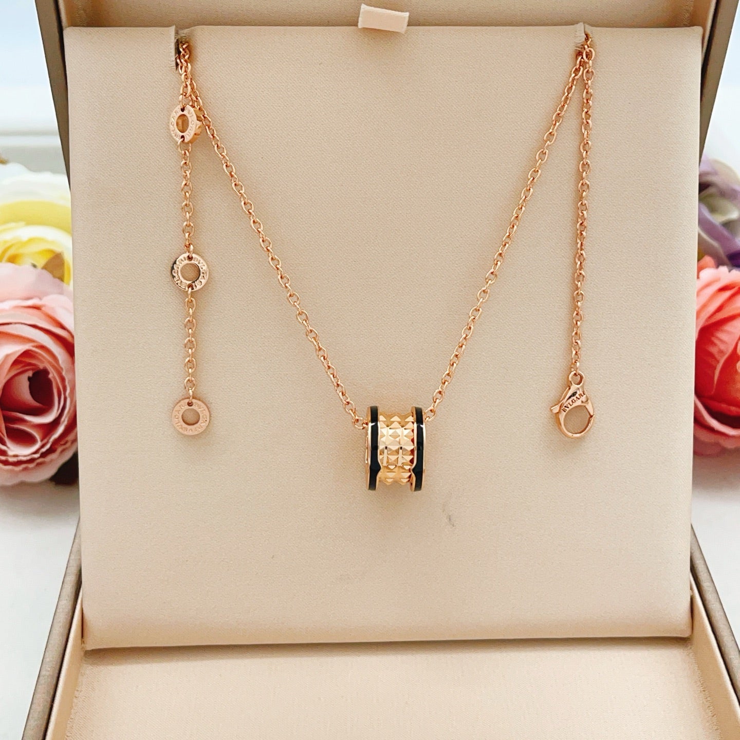 Geometric Emblem Pendant Necklace in Rose-Gold-Tone – Rose Gold Detail – Design 013 front product view