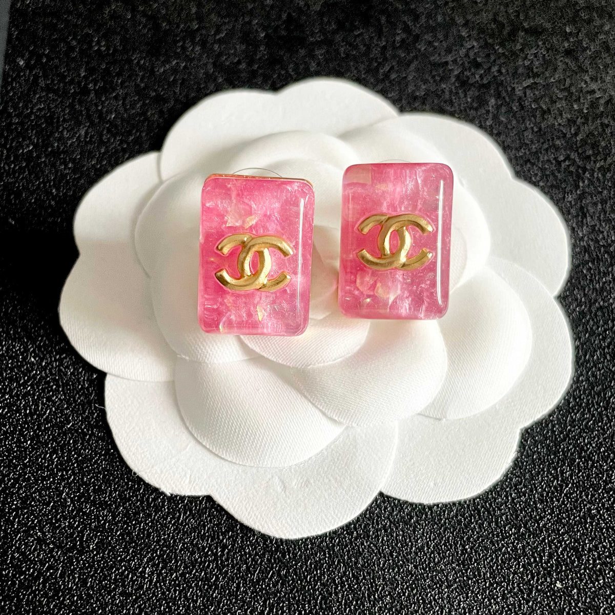 Double-C Emblem Stud Earrings in Polished Metal-Tone – Design 476 front product view