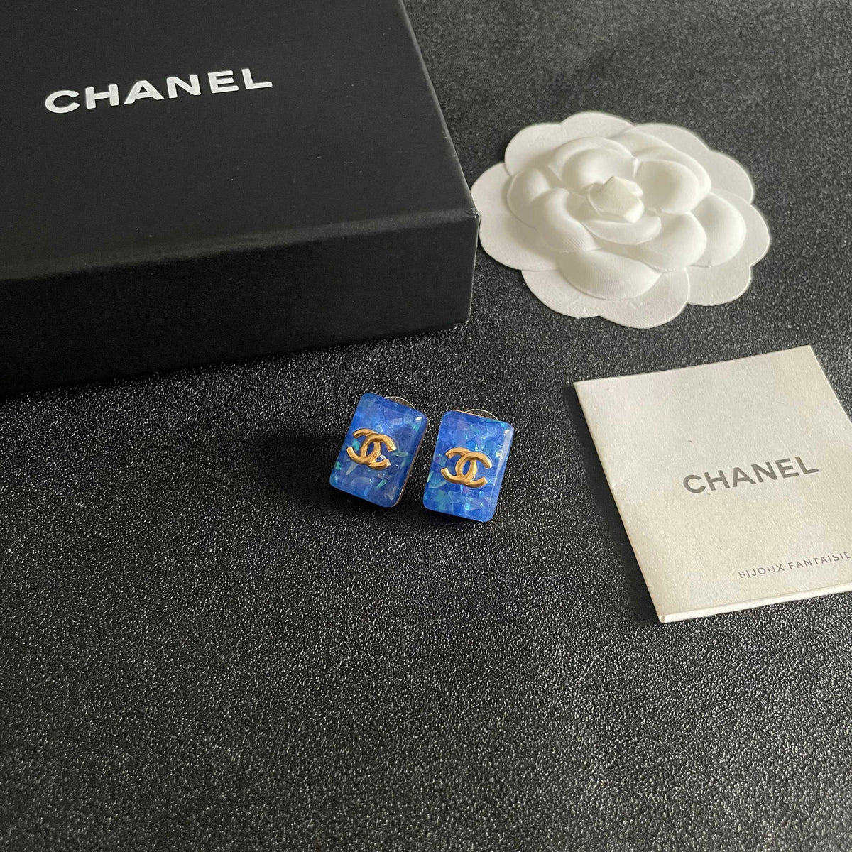 Double-C Emblem Stud Earrings in Polished Metal-Tone – Design 475 styled product view