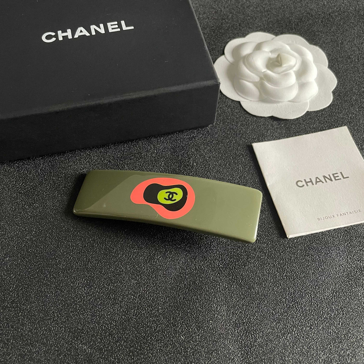 Double-C Emblem Hair Clip – Design 037 styled product view
