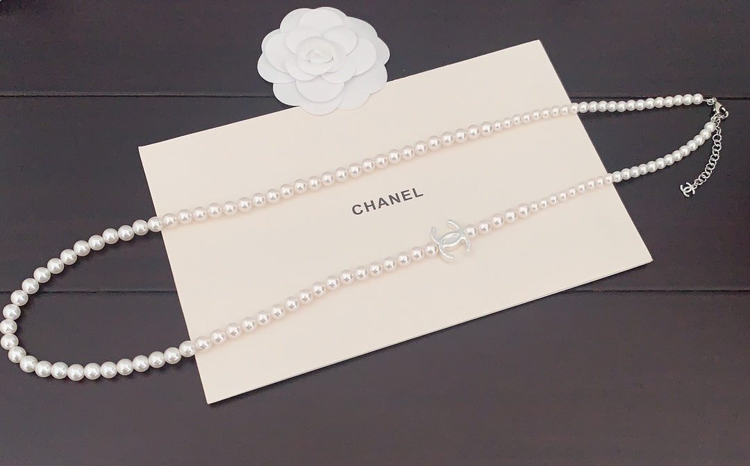 Pearl Pearl-Detail Pendant Necklace – Pearl Detail – Design 068 front product view