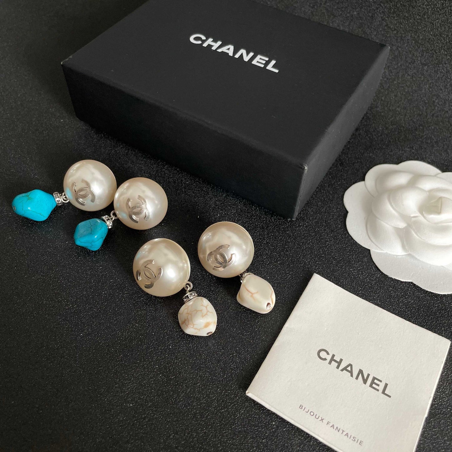 Double-C Emblem Pearl-Detail Statement Earrings – Pearl Detail – Design 033 close-up detail