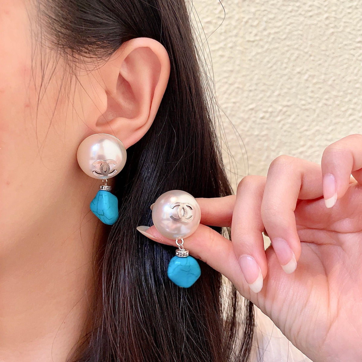 Double-C Emblem Pearl-Detail Statement Earrings – Pearl Detail – Design 031 main product view