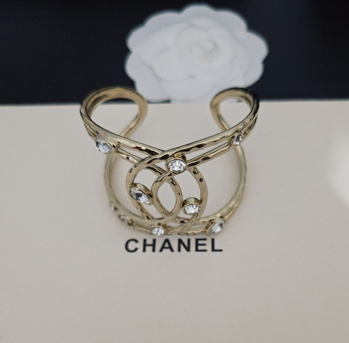 Signature Emblem Bangle in Gold-Tone – Design 001 detail view