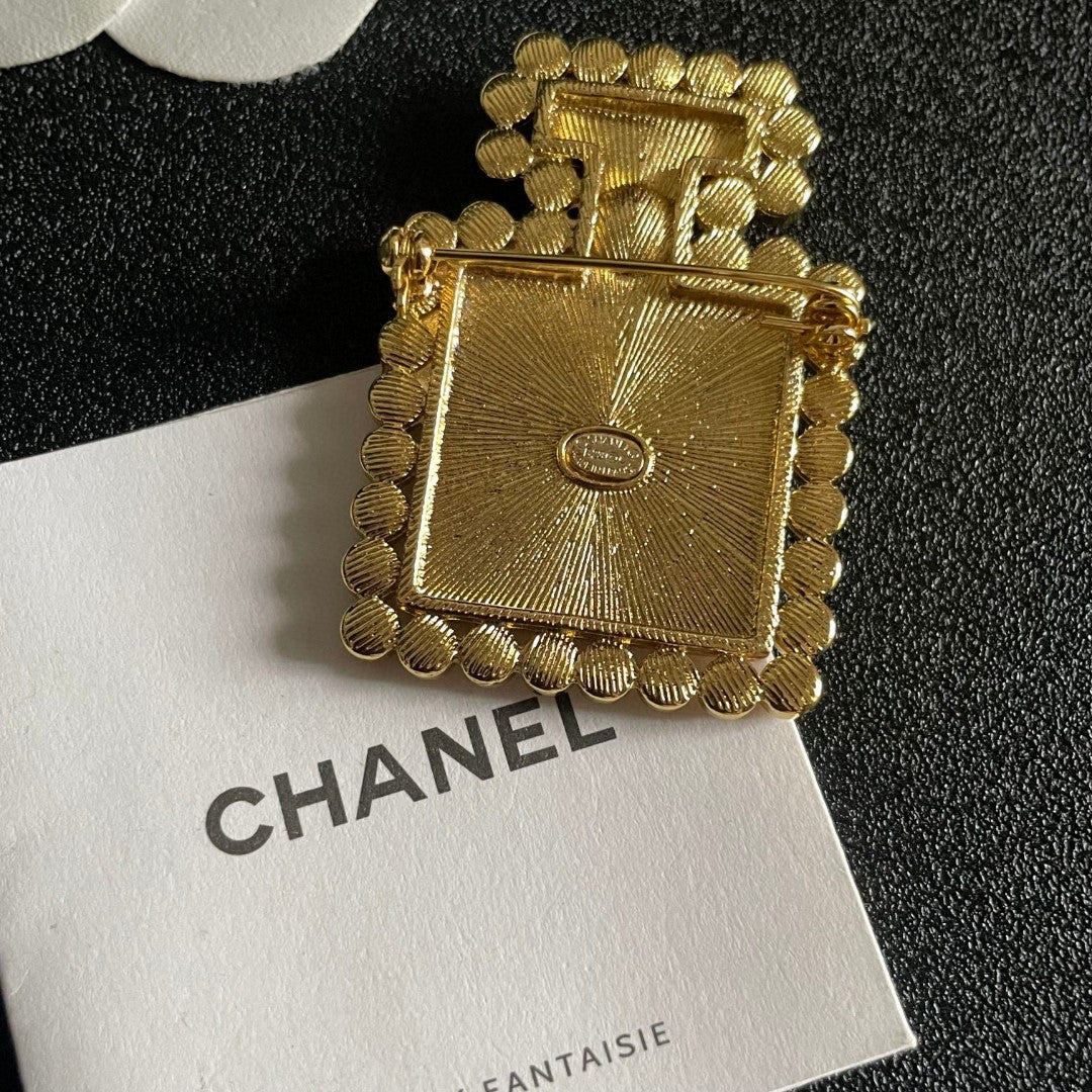 Double-C Emblem Brooch in Polished Metal-Tone – Pearl Detail – Design 002 main product view